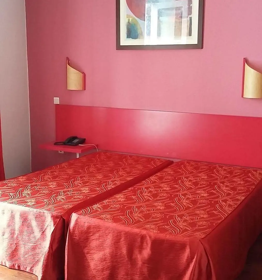 מלון פונשל Residencial Chafariz 2*,  פורטוגל