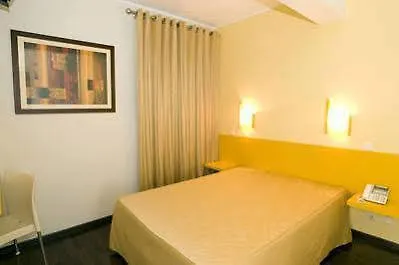 מלון פונשל Residencial Chafariz בית הארחה