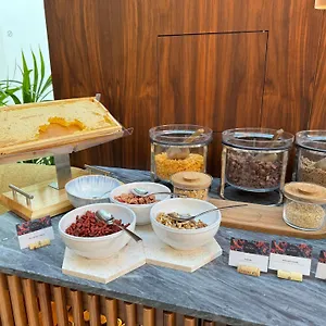 **** Hotel Duo Lisbon, Curio Collection By Hilton Portugal